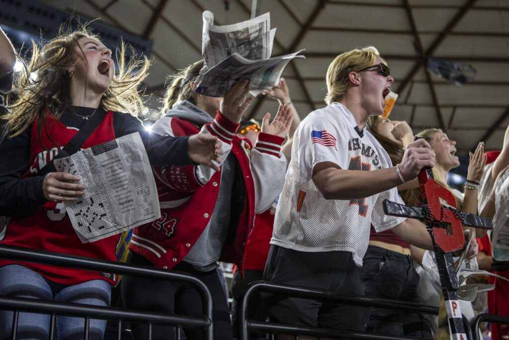 Snohomish fans cheer during a 3A semifinal game between Snohomish and Mead at the Tacoma Dome on Friday, March 1, 2024 in Tacoma, Washington. Snohomiosh fell, 56-50. (Annie Barker / The Herald)
