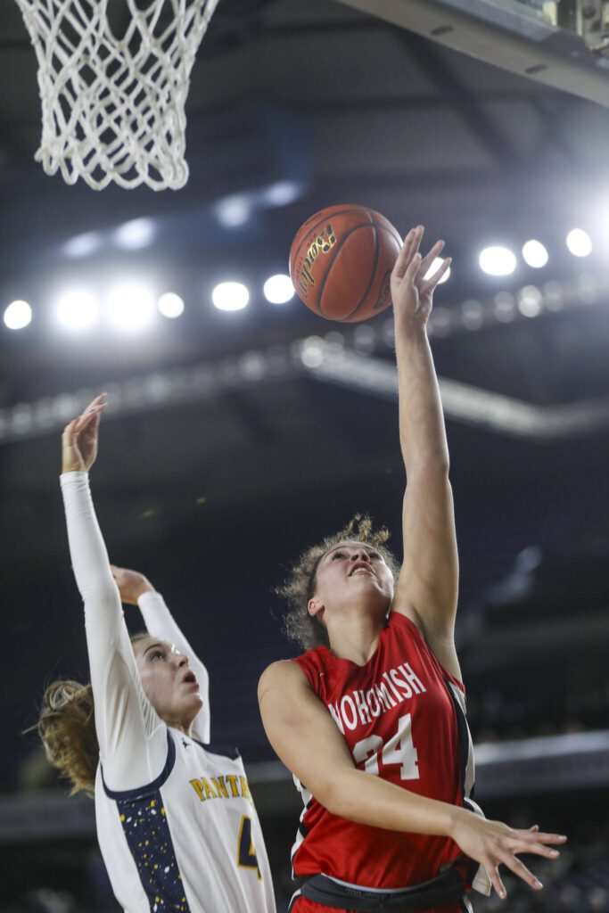 Snohomish’s Tyler Gildersleeve-Stiles (34) shoots the ball during a 3A semifinal game between Snohomish and Mead at the Tacoma Dome on Friday, March 1, 2024 in Tacoma, Washington. Snohomiosh fell, 56-50. (Annie Barker / The Herald)
