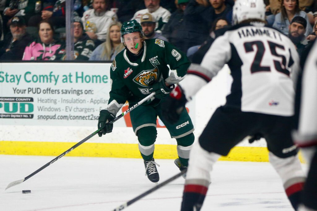 Everett Silvertips captain Ben Hemmerling looks for a lane to shoot against the Vancouver Giants during the 2024 playoff opener on Friday, March 29, 2024, at Angel of the Winds Arena in Everrett, Washington. (Ryan Berry / The Herald)
