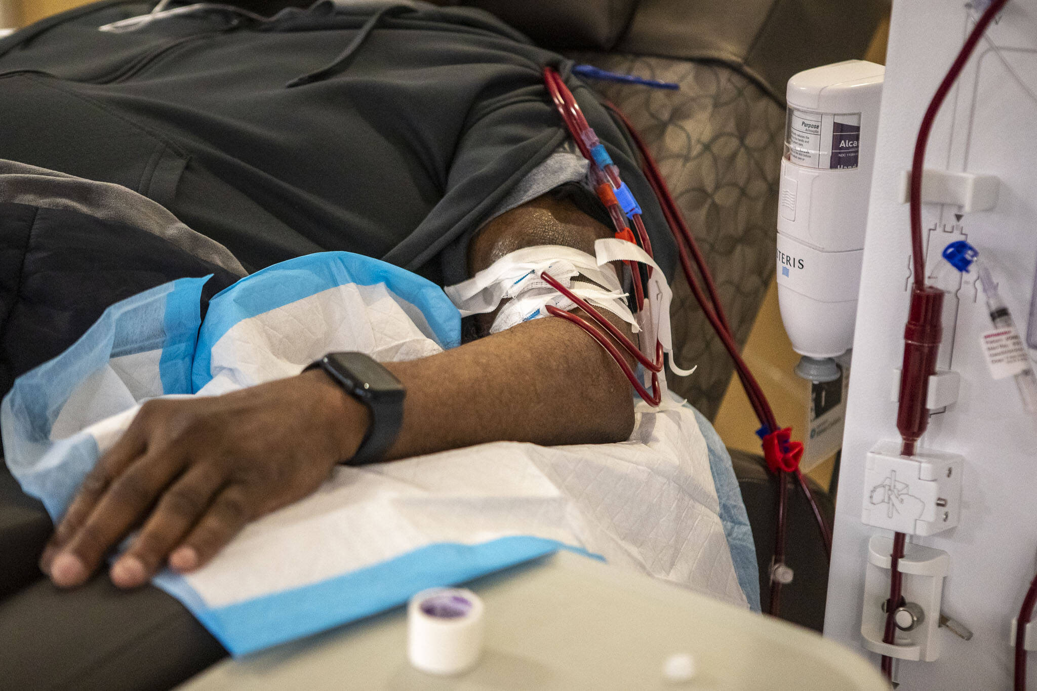 Harold Jones receives dialysis treatment at NW Kidney Dialysis Center on Thursday, April 4, 2024 in Everett, Washington. (Annie Barker / The Herald)