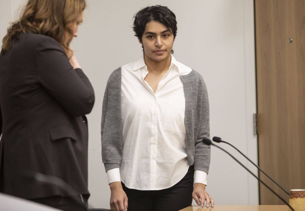 Janet Garcia walks into the courtroom for her arraignment at the Snohomish County Courthouse on Monday, April 22, 2024 in Everett, Washington. (Olivia Vanni / The Herald)
