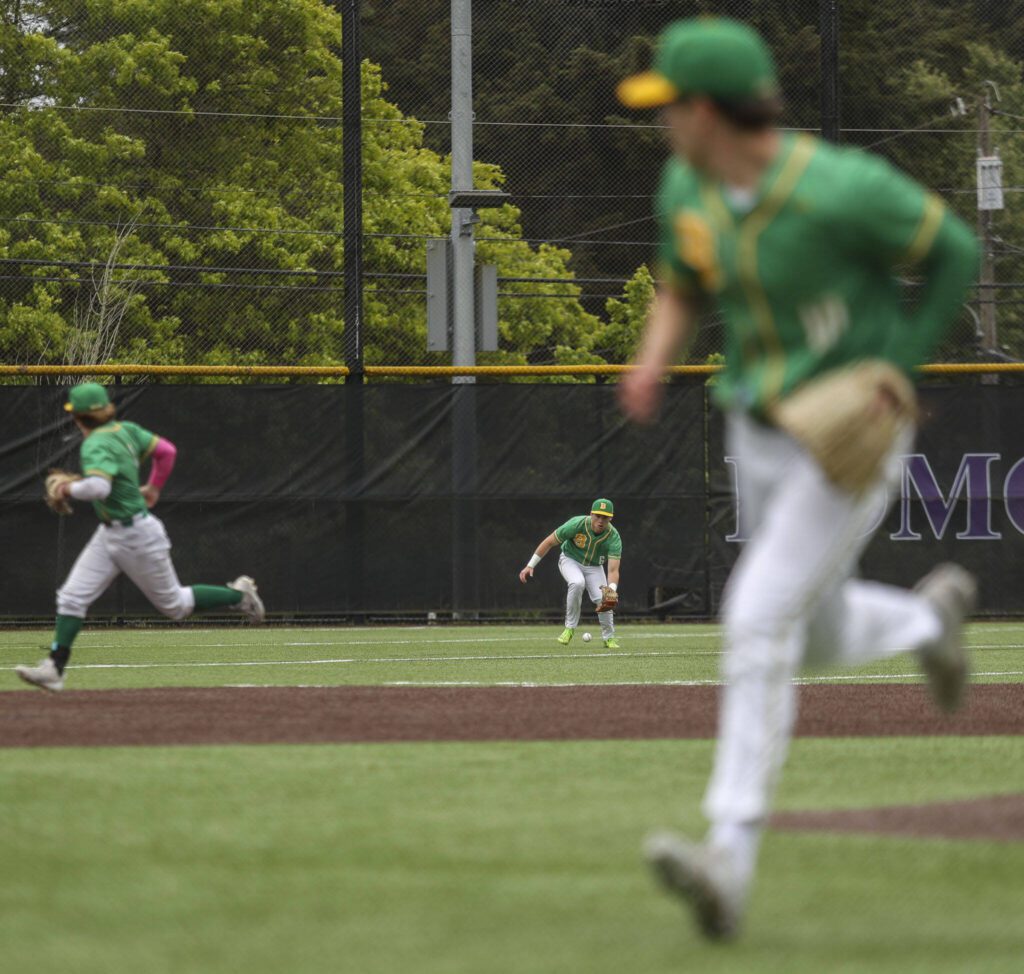 Bishop Blanchet’s JJ Kane (6) snags the ball during a baseball game between Mountlake Terrace and Bishop Blanchet at Edmonds-Woodway High School in Edmonds, Washington on Saturday, May 18, 2024. Mountlake Terrace won, 12-7.(Annie Barker / The Herald)

