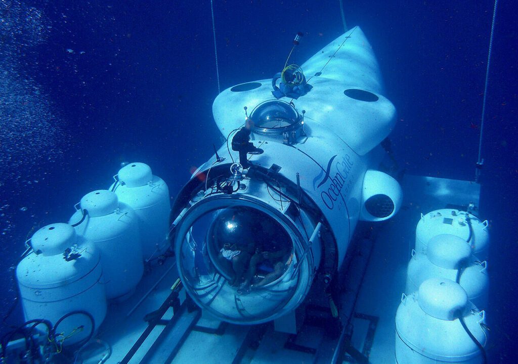 Cyclops 1 lifts off of LARS to begin a dive to a depth of 457 meters. (Photo courtesy of OceanGate)
