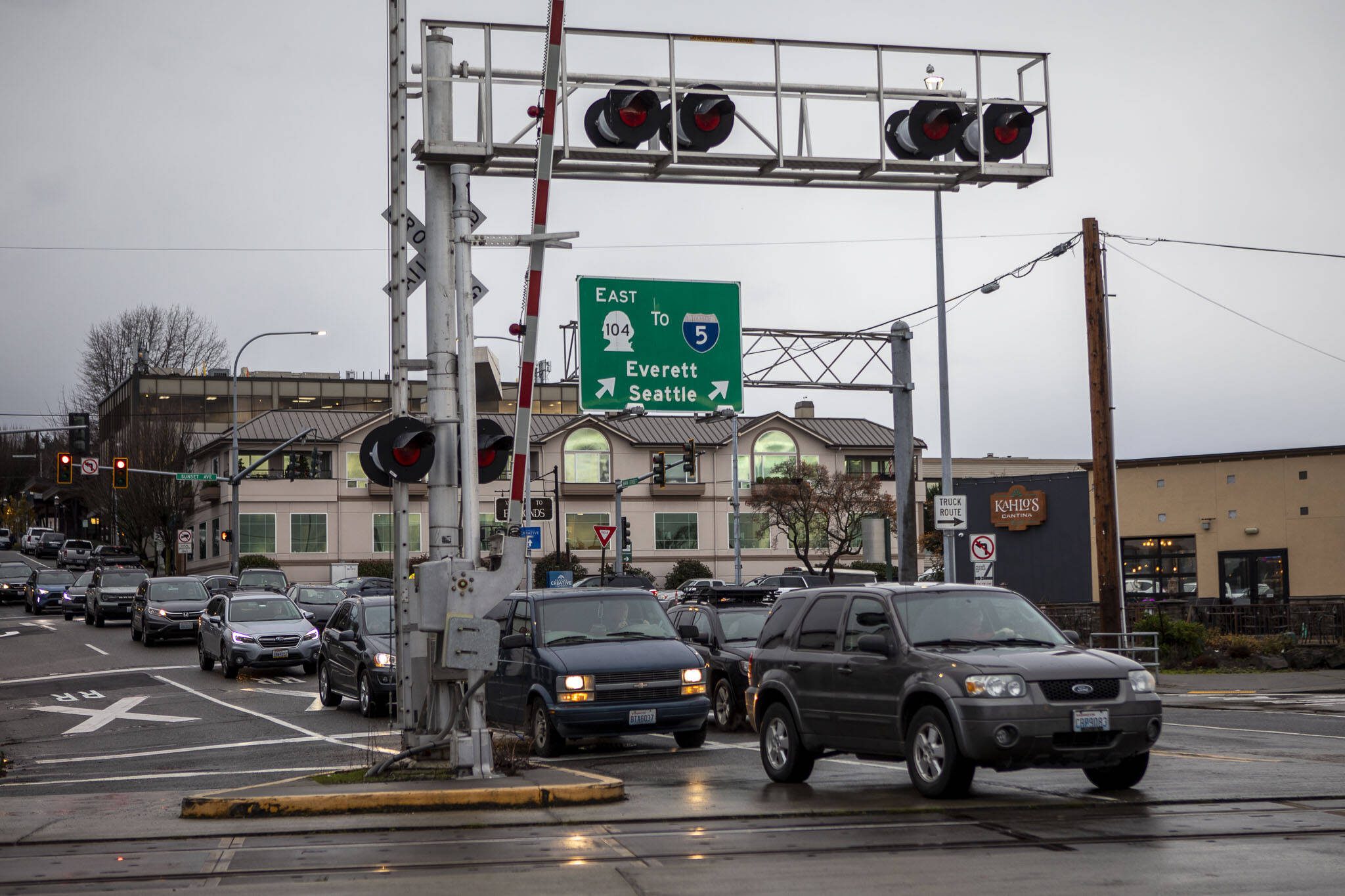 Cars line up for the Edmonds ferry in Edmonds, Washington on Thursday, Dec. 7, 2023.  (Annie Barker / The Herald)