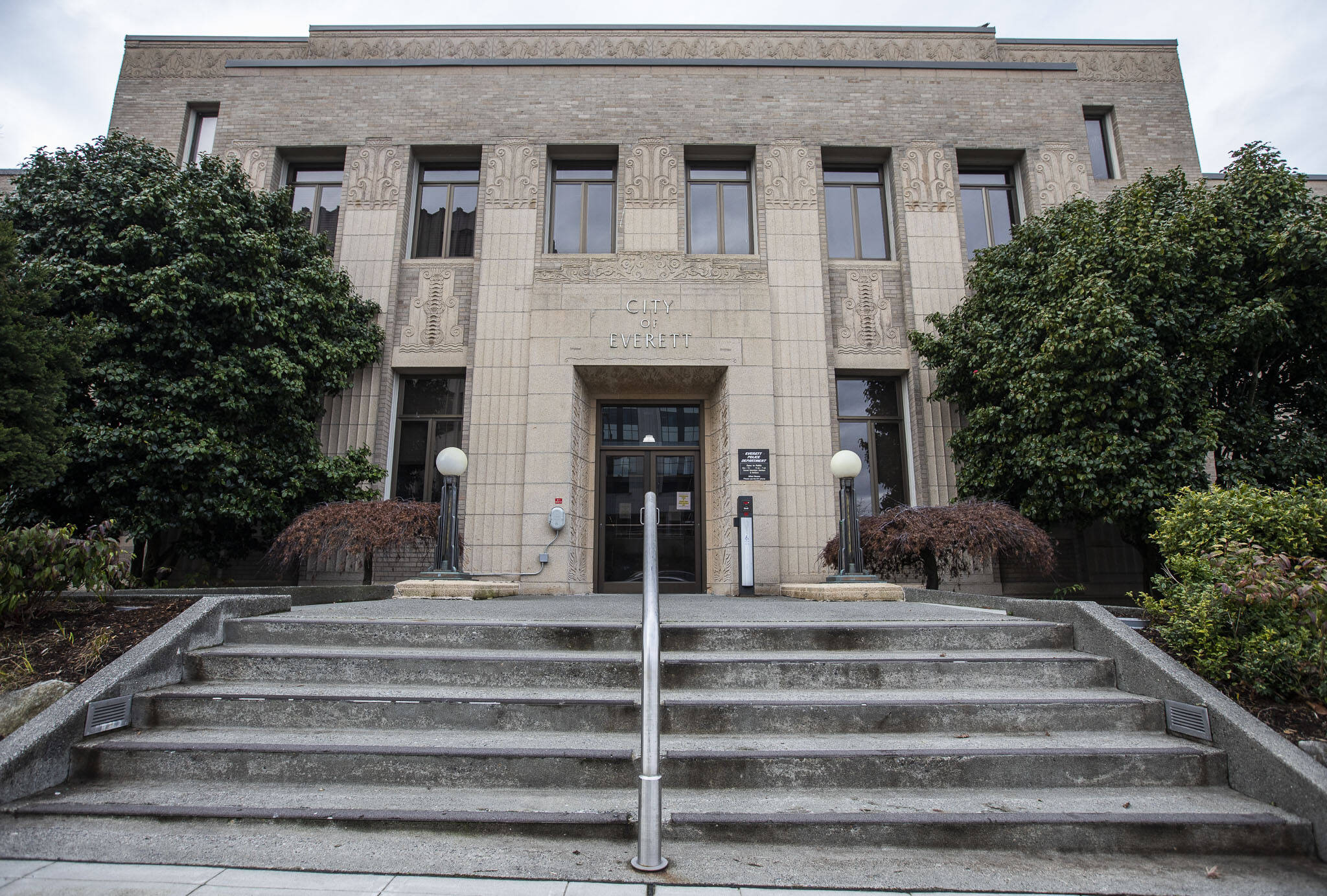 Outside of Everett City Hall and the Everett Police Department on Jan. 3. (Olivia Vanni / The Herald)