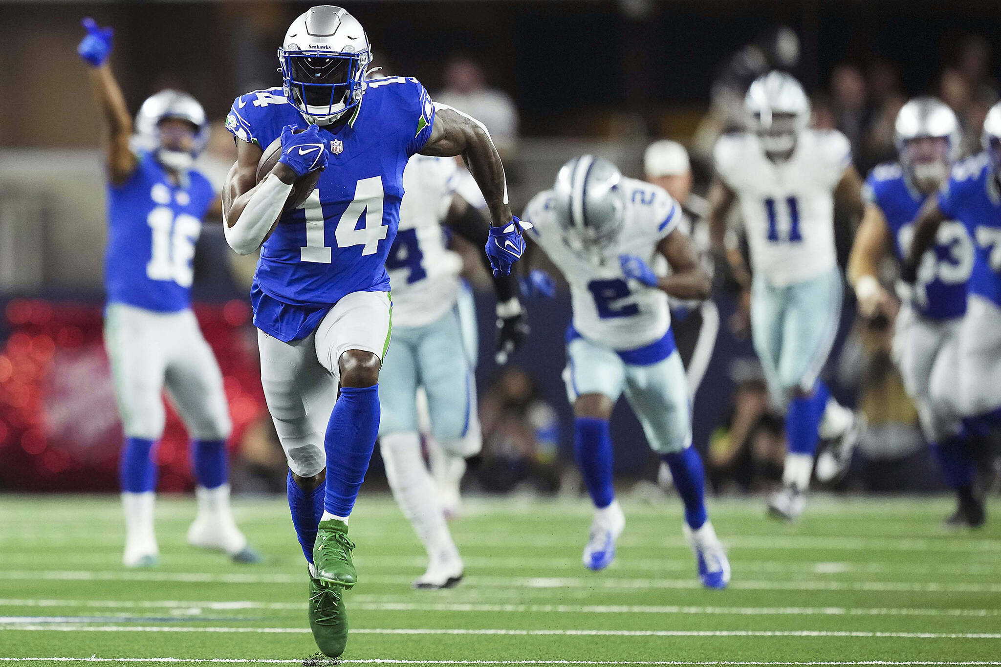 Seattle Seahawks wide receiver DK Metcalf, who was expected to participated in joint practices against the Tennessee Titans this week, races for the end zone on a 73-yard touchdown during the first quarter against the Dallas Cowboys on Thursday, Nov. 30, 2023, in Arlington, Texas. (Smiley N. Pool / The Dallas Morning News / TNS)