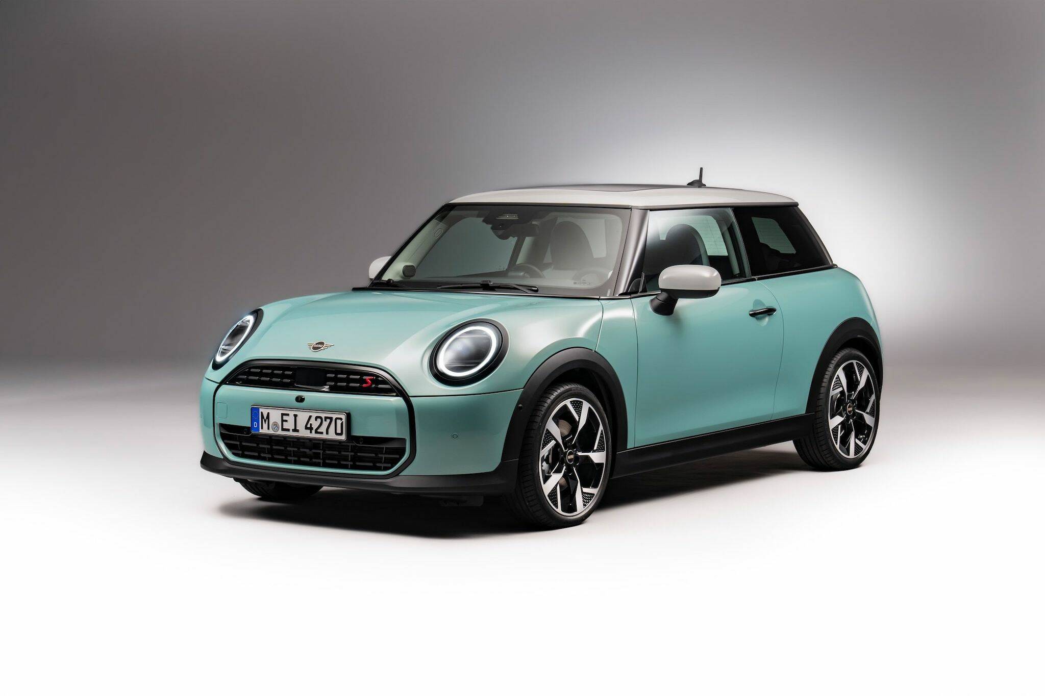 2025 MINI Cooper S photo provided by MINI USA