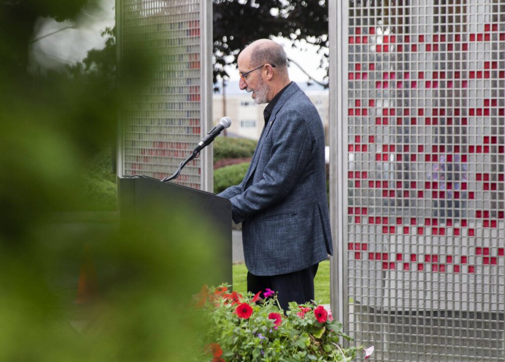 Edmonds Mayor Mike Rosen speaks at the 9/11 memorial at the downtown Edmonds Fire Station on Wednesday, Sept. 11, 2024. (Olivia Vanni / The Herald)

