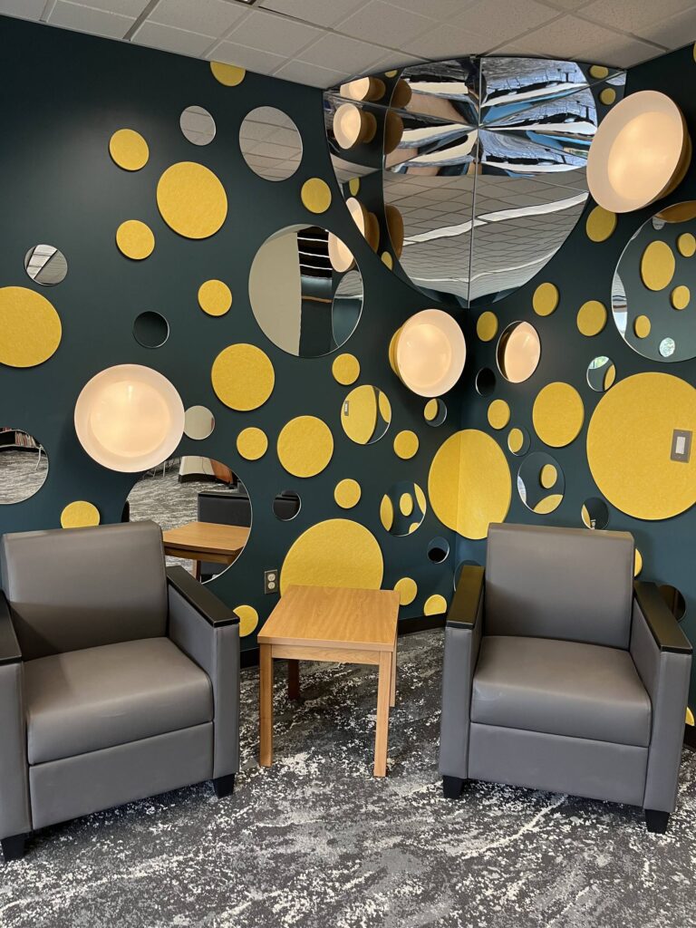 A reading nook at the Mill Creek Library. (Sno-Isle Libraries)
