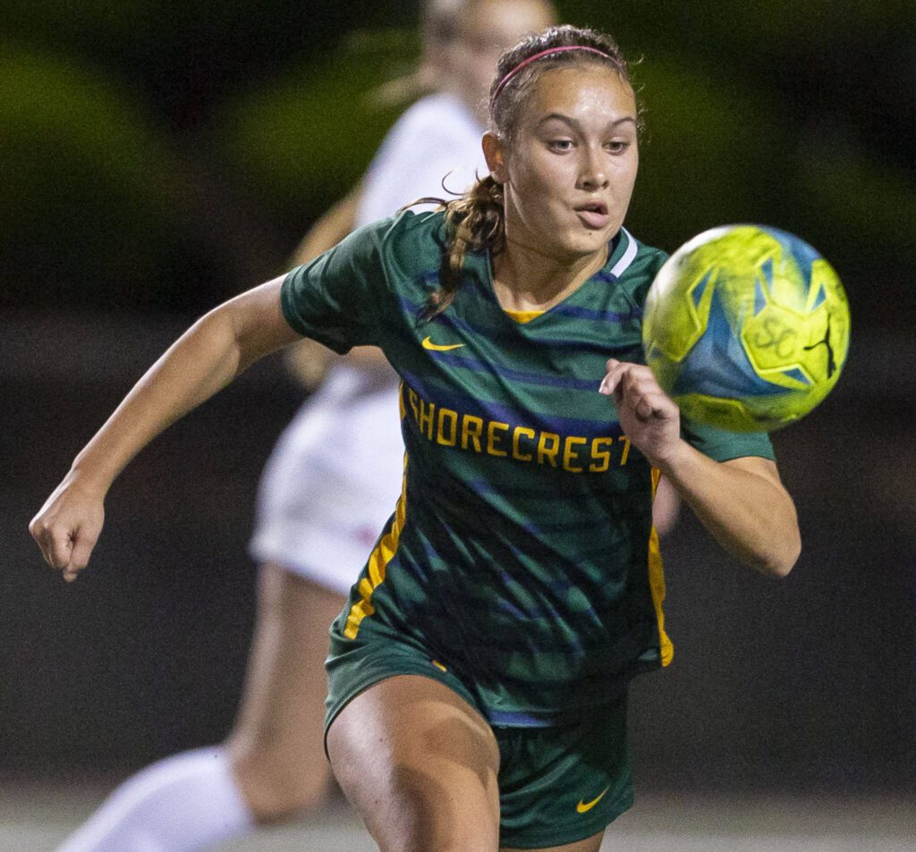 Shorecrest’s Olivia Taylor runs after the ball during the game against Archbishop Murphy on Tuesday, Sept. 17, 2024 in Shoreline, Washington. (Olivia Vanni / The Herald)
