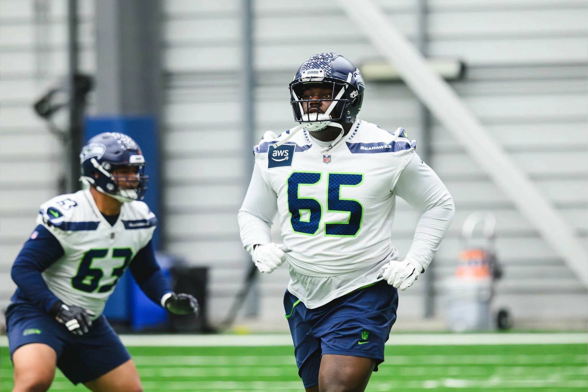 Seattle Seahawks lineman Michael Jerrell, who will start at right tackle on Sunday against Atlanta, practices on Friday, Oct. 18 at the Virginia Mason Athletic Center in Renton. (Photo courtesy of Edwin Hooper / Seattle Seahawks)