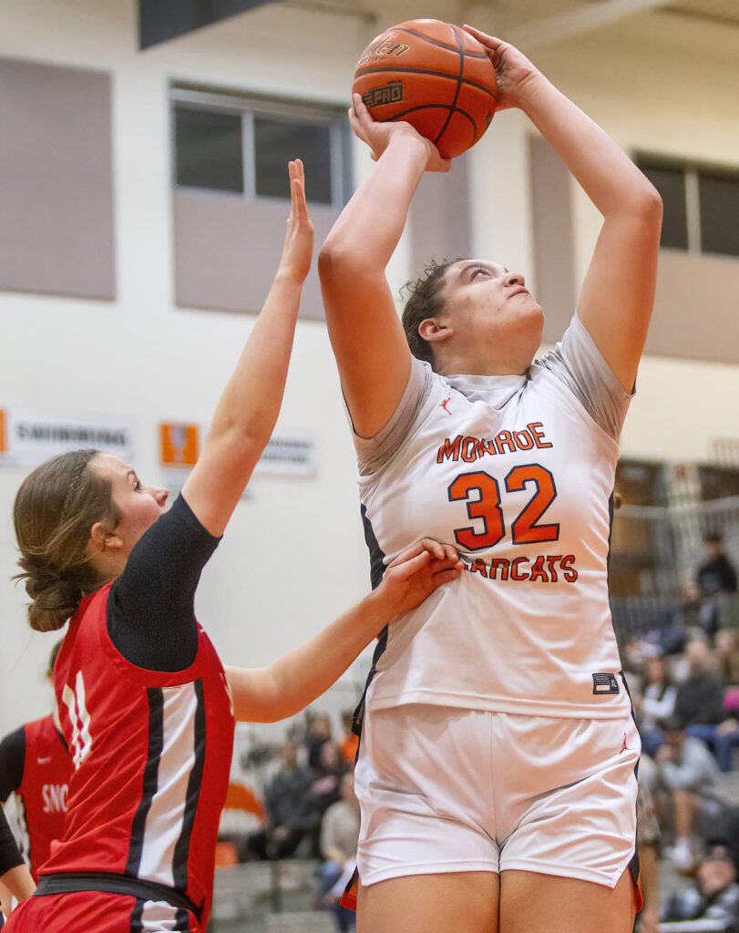 Monroe’s Aliyah Taylor attempts a layup during the game against Snohomish on Wednesday, Jan. 15, 2025 in Monroe, Washington. (Olivia Vanni / The Herald)
