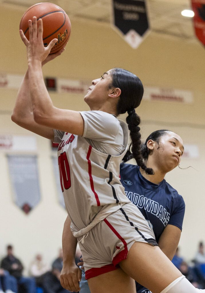 Archbishop Murphy’s Ashley Fletcher makes a layup during the game against Meadowdale on Thursday, Jan. 30, 2025 in Everett, Washington. (Olivia Vanni / The Herald)
