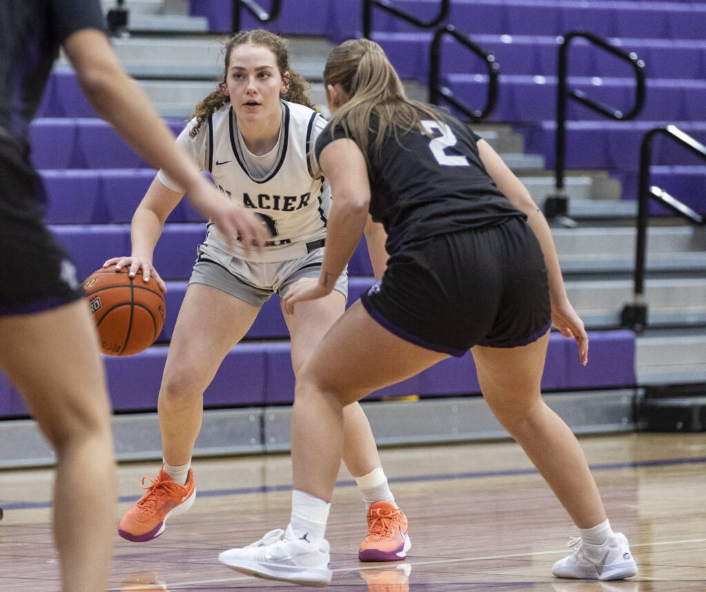 Glacier Peak’s Brynna Pukis looks for an open teammate during the 4A district loser-out playoff game against North Creek on Thursday, Feb. 20, 2025 in Kirkland, Washington. (Olivia Vanni / The Herald)
