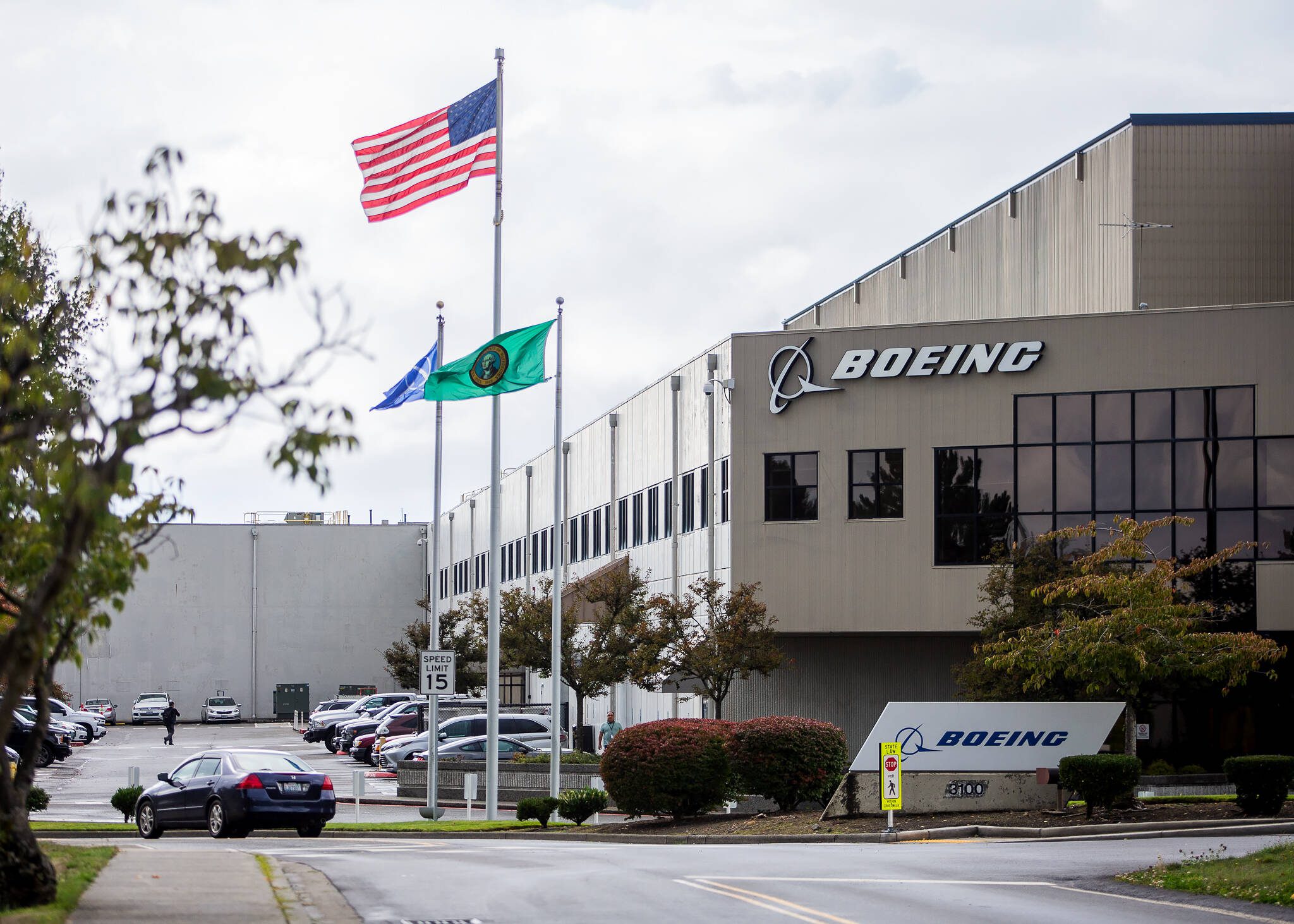 Outside of the Boeing modification center in 2023 in Everett. (Olivia Vanni / The Herald)