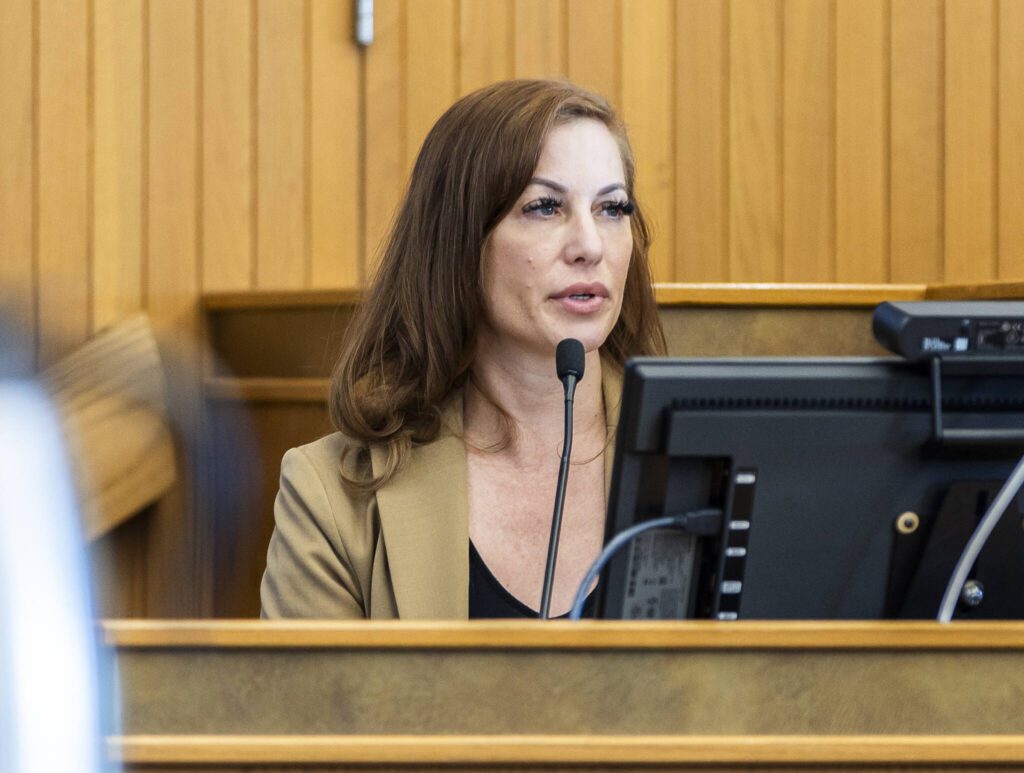 Everett Police Detective Susan Logothetti testifies during the trial for Christian Sayre at the Snohomish County Courthouse on Monday, May 5, 2025 in Everett, Washington. (Olivia Vanni / The Herald)

