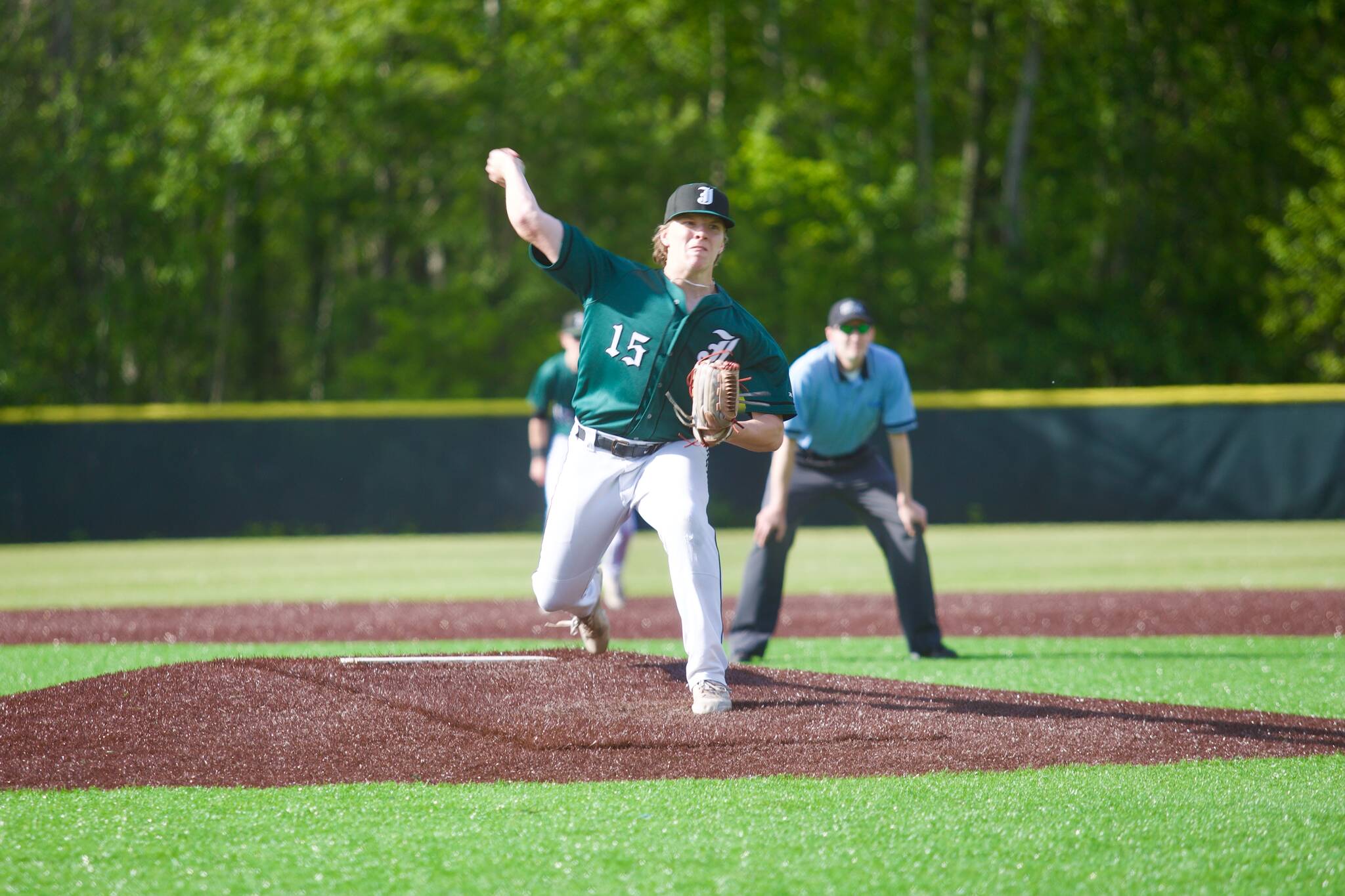 Jackson senior Derek Sundstrom delivers a pitch in the Timberwolves' 8-3 win against Kamiak in Mukilteo, Washington on May 2, 2025. (Joe Pohoryles / The Herald)
