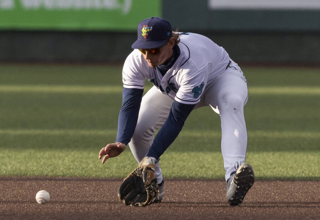 Everett AquaSox infielder Colt Emerson fields a hit during the game against the Tri-City Dust Devils on Wednesday, May 7, 2025 in Everett, Washington. (Olivia Vanni / The Herald)
