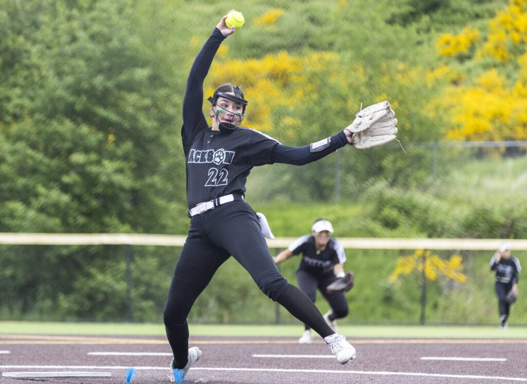 Jackson’s Allie Thomsen throws a pitch during the 4A District 1 game against Lake Stevens on Friday, May 16, 2025 in Everett, Washington. (Olivia Vanni / The Herald)
