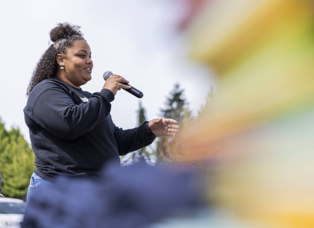 JaDivah Hawkins sings the Black National Anthem during Lynnwood Juneteenth on Thursday, June 19, 2025 in Lynnwood, Washington. (Olivia Vanni / The Herald)
