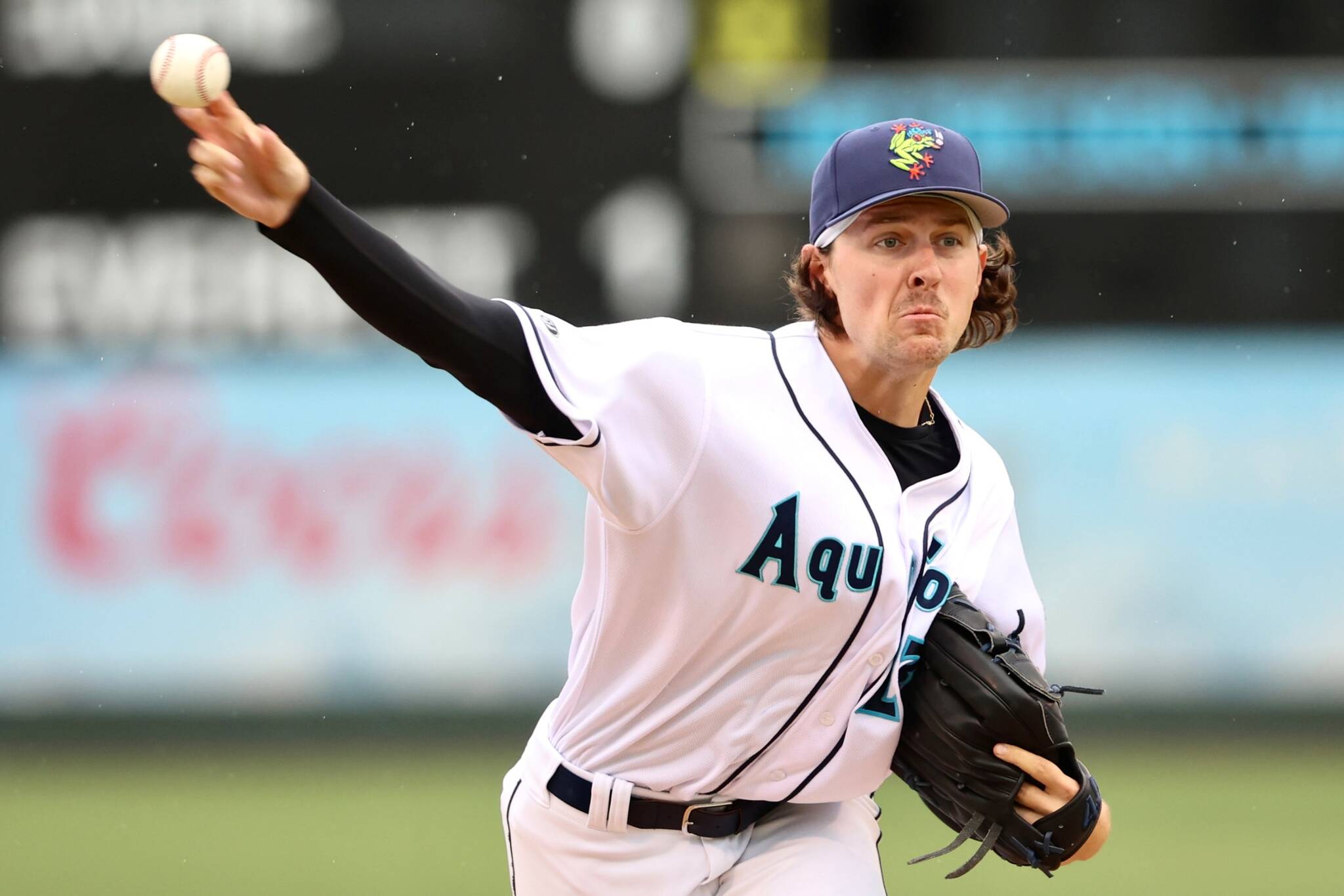 AquaSox pitcher Ashton Izzi throws a pitch during Everett's 8-2 loss to Eugene at Funko Field on Thursday, June 26, 2025. (Evan Morud / Everett AquaSox)