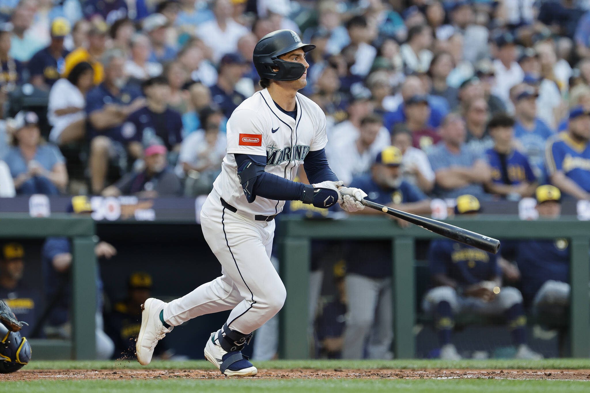 Cole Young of the Seattle Mariners hits a single during the third inning against the Milwaukee Brewers at T-Mobile Park on Tuesday, July 22, 2025, in Seattle. (Alika Jenner / Getty Images / Tribune News Services)