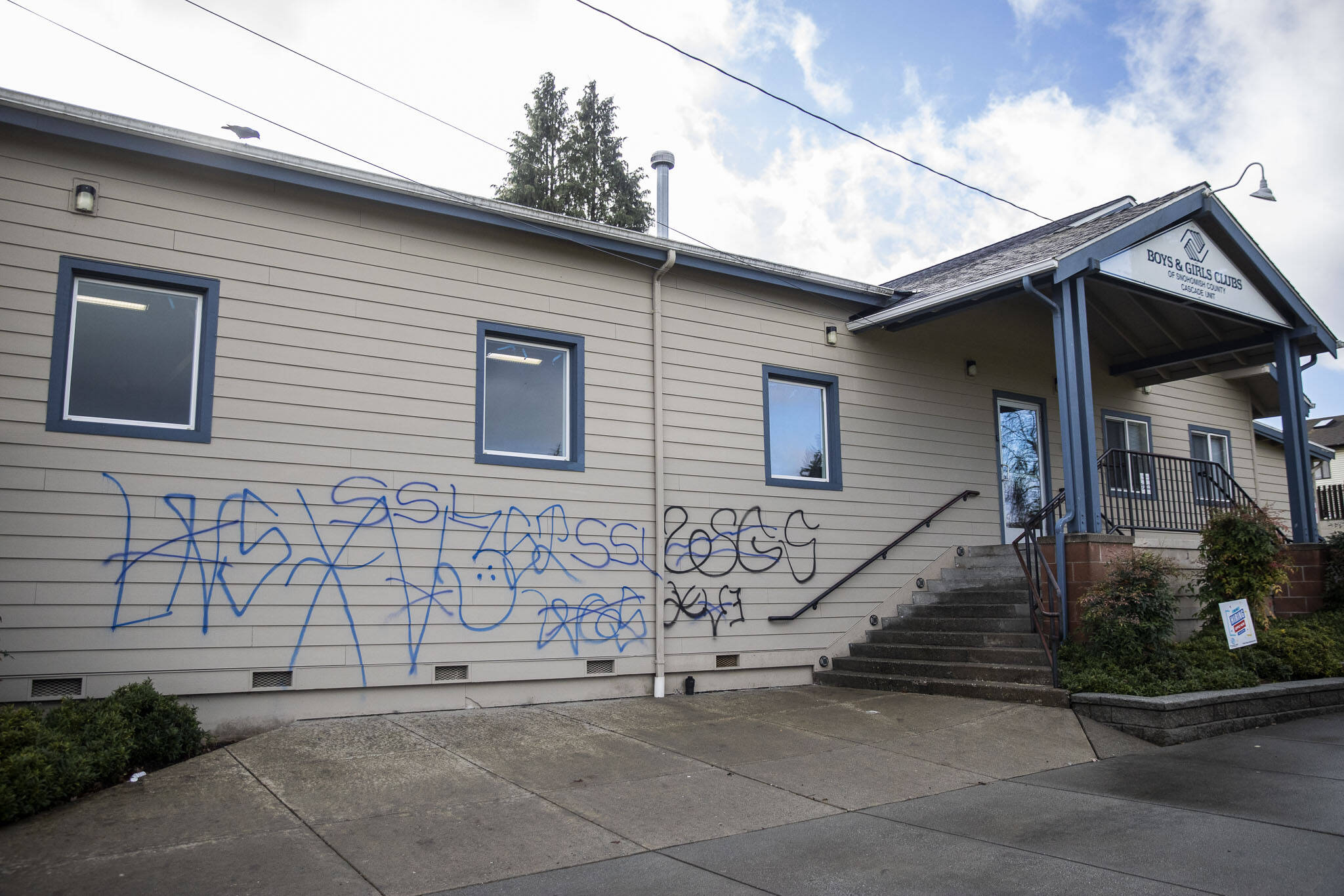 Graffiti covers the northern side of the Boys & Girls Clubs of Snohomish County Cascade Unit in 2023 in Everett. (Olivia Vanni / The Herald)