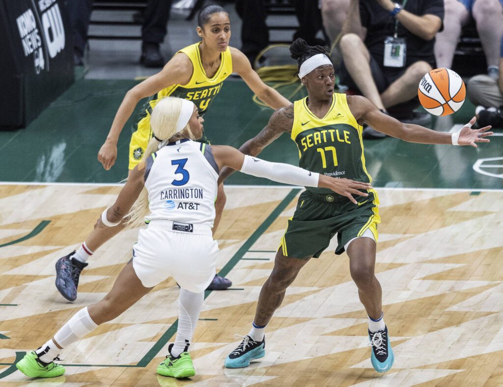 Seattle Storm&rsquo;s Erica Wheeler reaches up for a loose ball during the game against the Minnesota Lynx on Tuesday, Aug. 5, 2025 in Seattle, Washington. (Olivia Vanni / The Herald)
