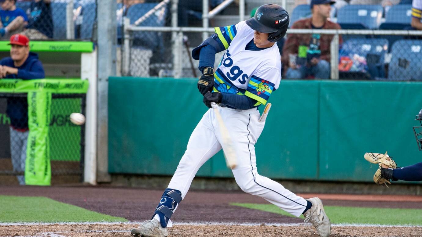 Anthony Donofrio of the Everett AquaSox bats against the Tri-City Dust Devils at Funko Field in Everett, Washington on Thursday, August 7, 2025. (Photo courtesy of Shari Sommerfeld / Everett AquaSox)