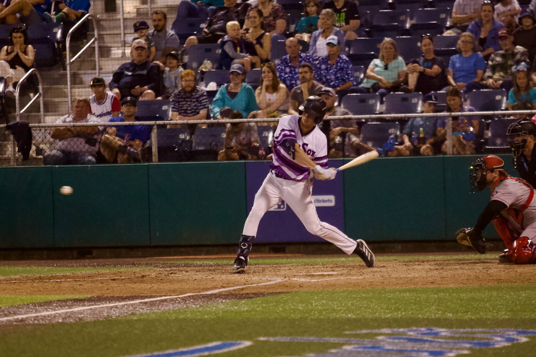 AquaSox outfielder Anthony Donofrio swings at a pitch during Everett's 4-3 loss to the Spokane Indians at Funko Field on Aug. 23, 2025. (Joe Pohoryles / The Herald)