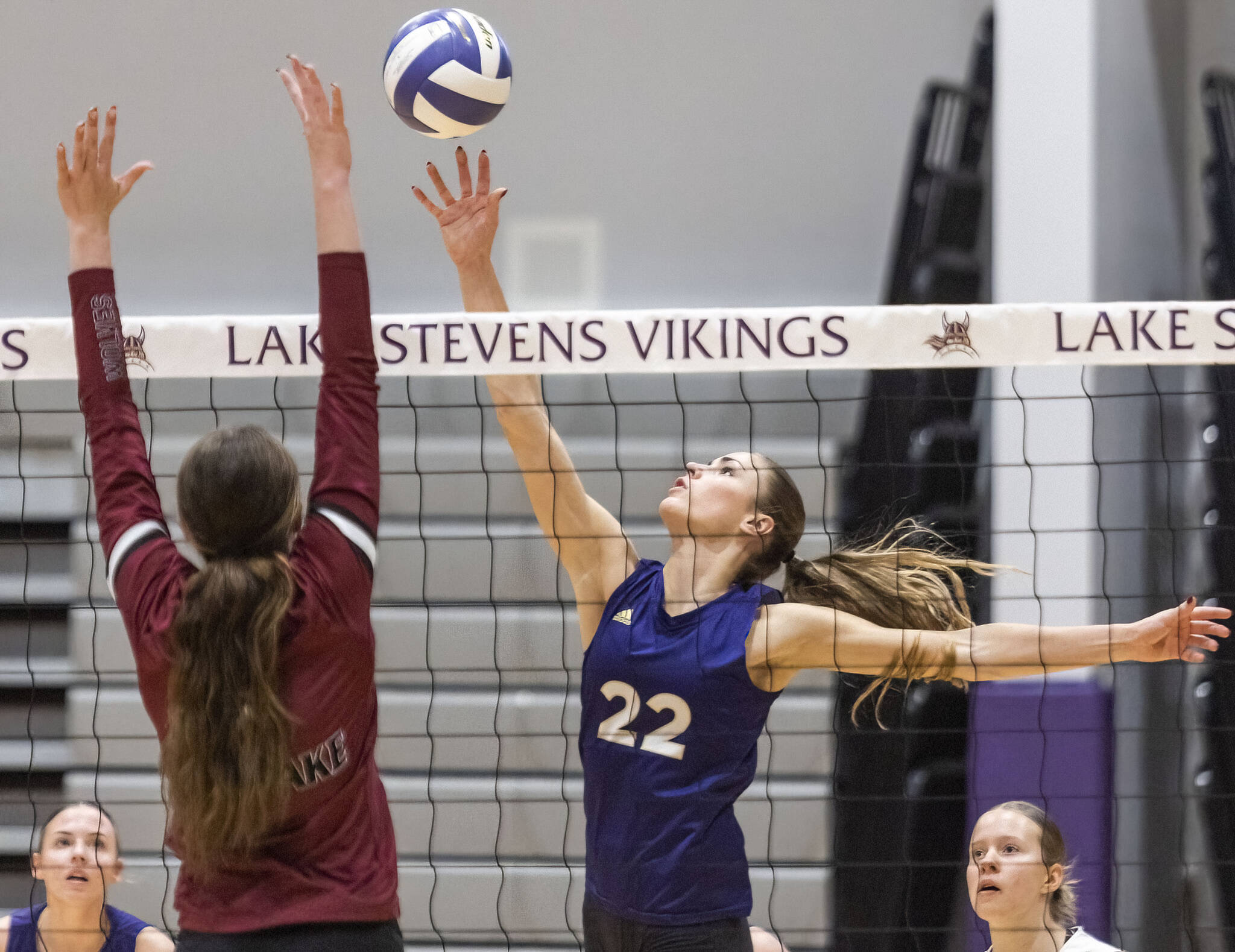 Lake Stevens’ Laura Eichert tips the ball over the net during the 4A district semifinal game on Thursday, Nov. 14, 2024 in Lynnwood, Washington. (Olivia Vanni / The Herald)
Lake Stevens’ Laura Eichert tips the ball over the net during the 4A district semifinal game on Thursday, Nov. 14, 2024 in Lynnwood, Washington. (Olivia Vanni / The Herald)