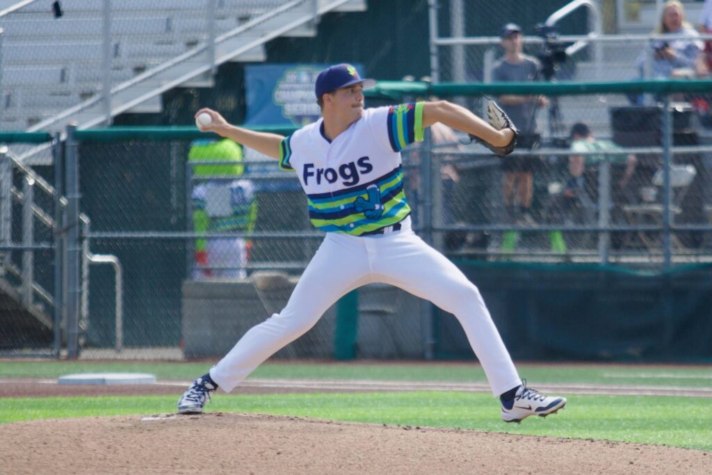 AquaSox pitcher Evan Truitt delivers a pitch against the Eugene Emeralds in Game 3 of the 2025 Northwest League Championship Series at Funko Field on Sept. 12, 2025. (Joe Pohoryles / The Herald)
