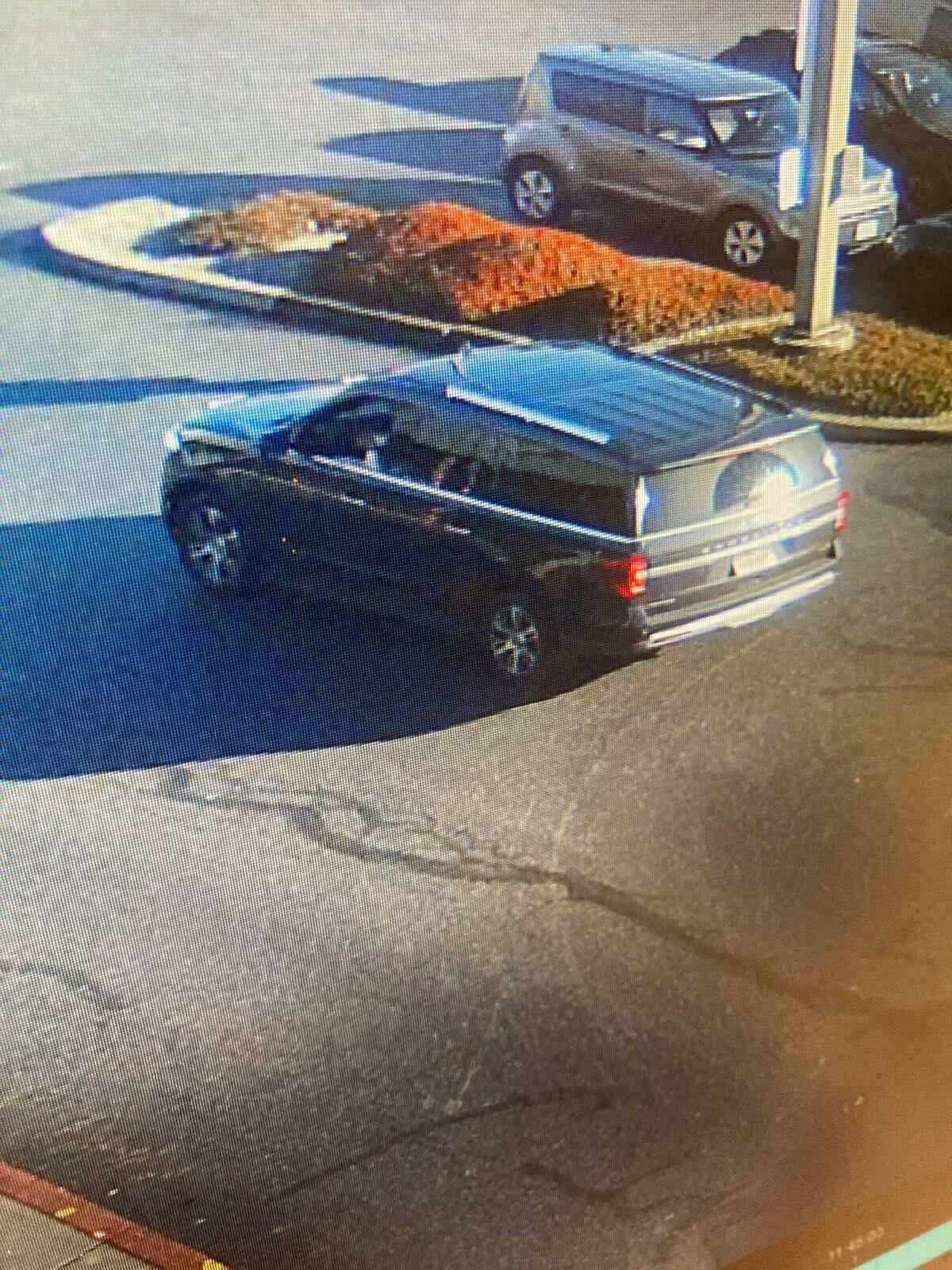 A photo showing the suspect vehicle from today’s incident. Officers and detectives are working on leads and sharing information with law enforcement in the region regarding an organized crew of males and females that has been using a method of distraction and deception to rob victims. (Edmonds Police Department)