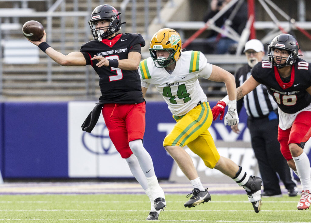 Archbishop Murphy&rsquo;s Evan Ruiz throws the ball during the 2A state championship game against Tumwater at Husky Stadium on Saturday, Dec. 6, 2025 in Seattle, Washington. (Olivia Vanni / The Herald)
