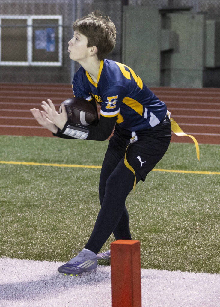 Everett&rsquo;s Mila Kosovich catches the ball in the end zone for a touchdown against Monroe during the game on Wednesday, Jan. 14, 2026 in Everett, Washington. (Olivia Vanni / The Herald)
