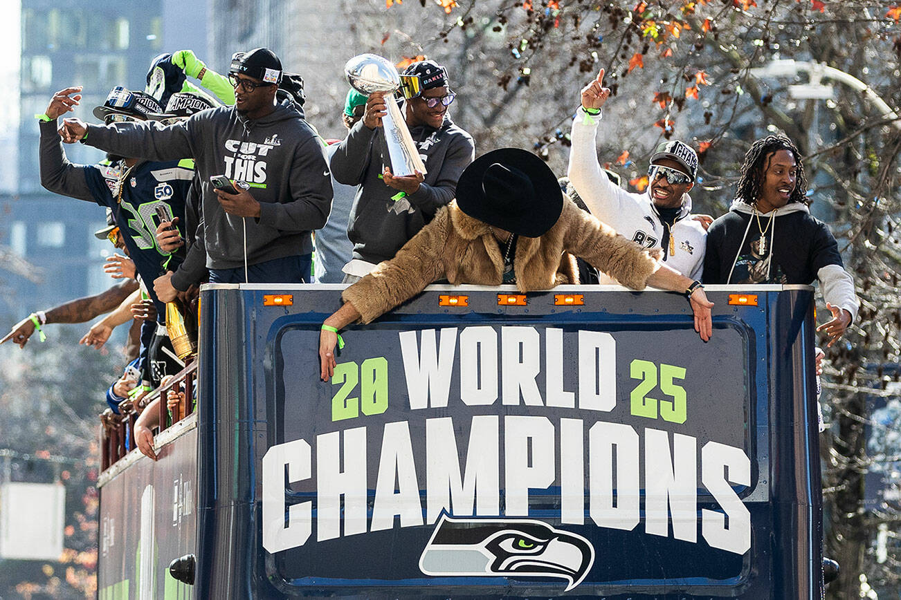 ‘It blew my mind’: SnoCo Seahawks fans celebrate in Seattle