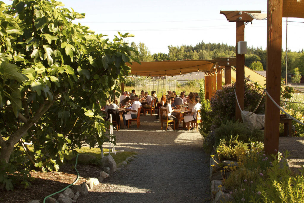 Outside dinning at the Orchard Kitchen. (Photo courtesy of Orchard Kitchen)
