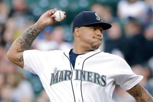 Walker makes triumphant return in Mariners’ 5-3 win