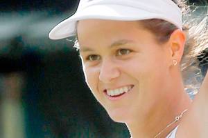 Muguruza stunned in 2nd round at Wimbledon by qualifier