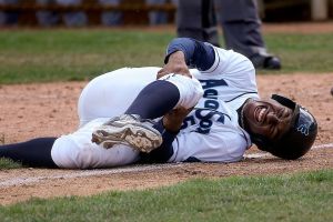 M’s top pick Lewis hurt in AquaSox’s 8-6 loss to Dust Devils