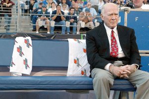 As Chuck Knox battles dementia, granddaughter fights for his legacy