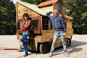 ‘Microbe & Gasoline’: Tiny-house tale too small for its own good