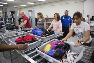 Congress passes aviation bill to close airport security gaps