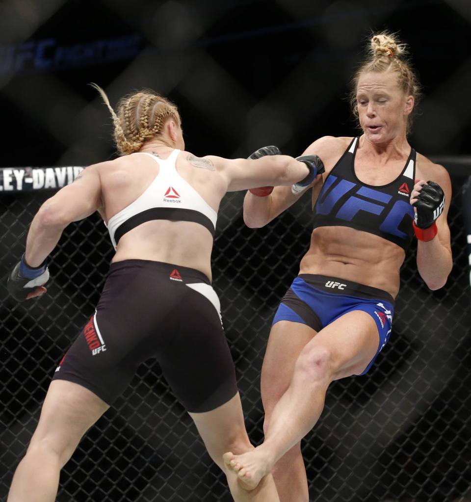 Shevchenko deals Holm 2nd straight loss in unanimous decision