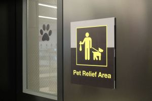 A sign marks the new pet relief area that opened April 4 in New york&rsquo;s JFK&rsquo;s Terminal 4.