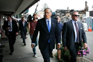 Inslee tours Bothell fire scene, has no answers on state aid