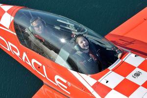 Aspiring Lake Stevens pilot gets flight of a lifetime at Seafair