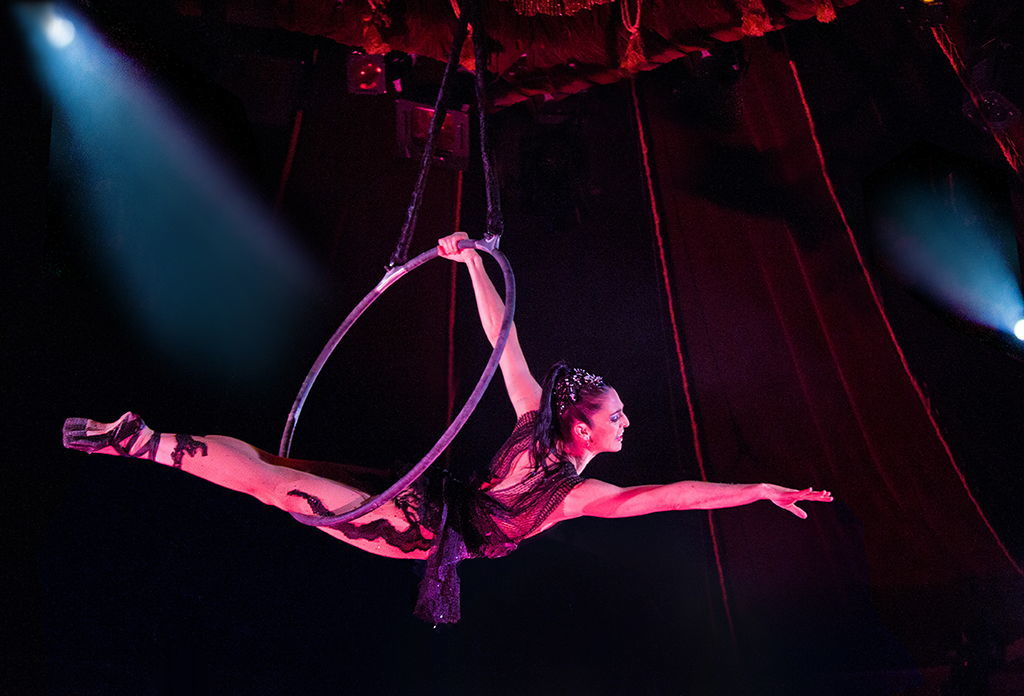 Teatro ZinZanni offers a spectacle of dazzling performances