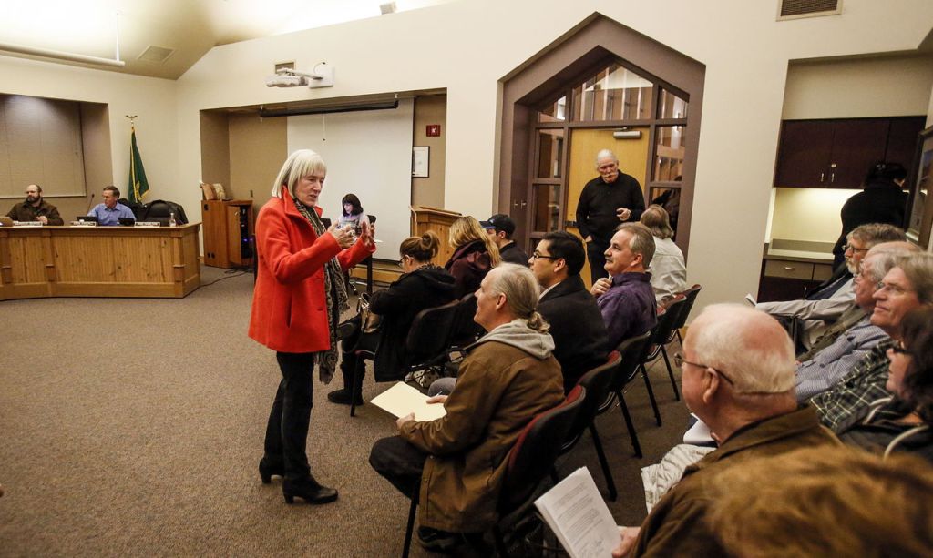 Mayor Guzak takes a few minutes before the Tuesday, February 2 council meeting to chat with some of the visitors.