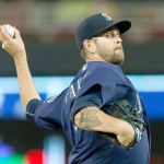 Seattle pitcher James Paxton throws against Minnesota during the first inning of the Mariners&rsquo; 10-1 win over the Twins on Friday in Minneapolis. (AP Photo/Jim Mone)